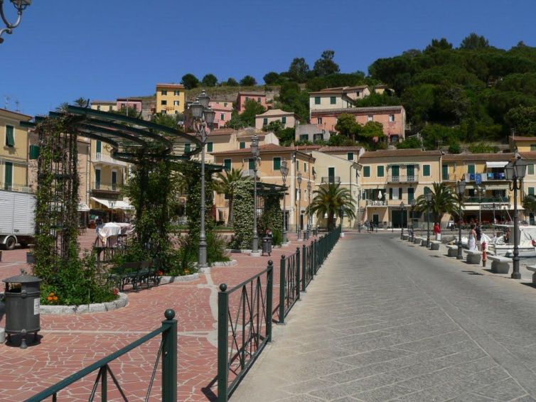 ELBA - Porto Azzurro-008
